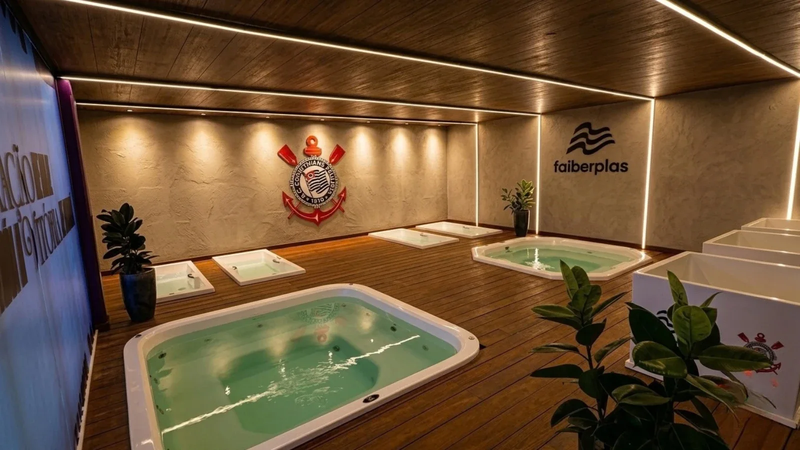Centro de recuperação do Corinthians com banheiras e piscinas de imersão Faiberplas